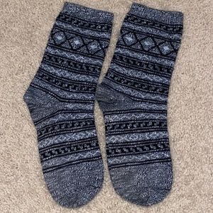 Grey patterned crew socks